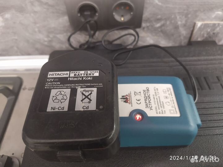 Аккумуляторная дрель-шуруповерт Hitachi DS12DVF3