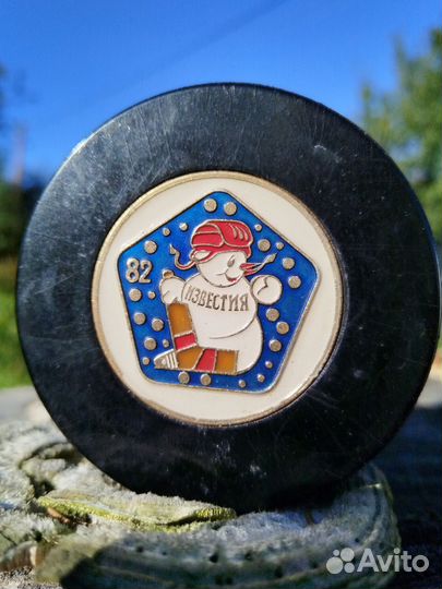 Шайба хоккейная коллекционная