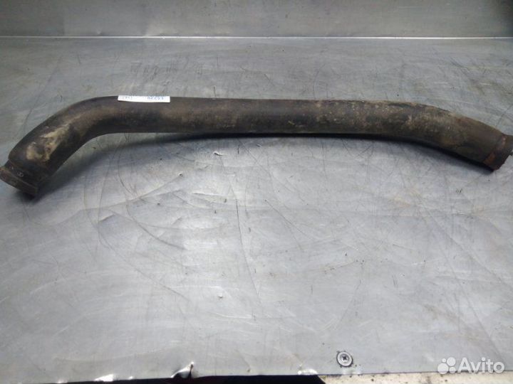 Патрубок радиатора верхний Audi 80/90 B4