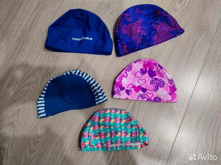 Купальники 6-9 лет и шапочки