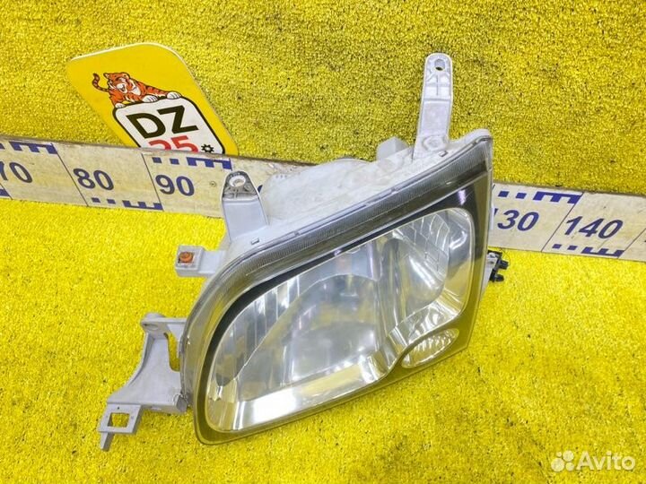 Фара передняя левая Toyota Town Ace Noah/Lite Ace