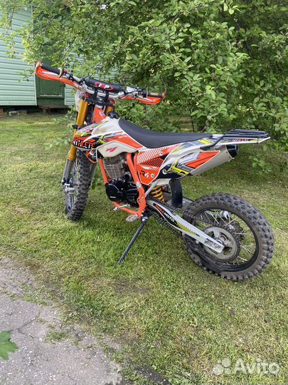 Regulmoto Athlete 250