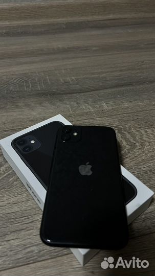 iPhone 11, 64 ГБ