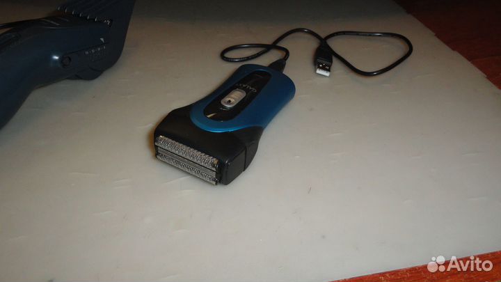 Машинка для стрижки Филипс+бритва Galaxy-комплект