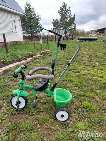 Детский велосипед с ручкой