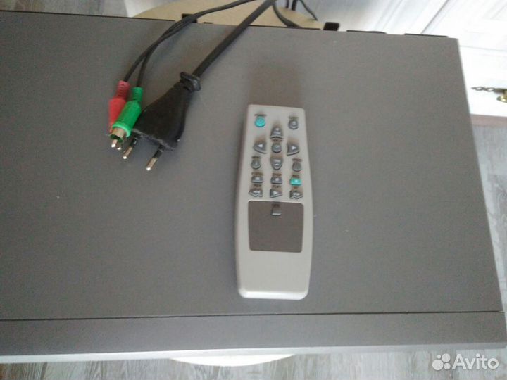 Видеомагнитофон LG VHS