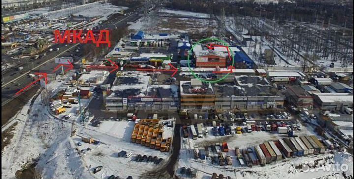 Молдинг решетки радиатора прaвый Maздa 3 BM