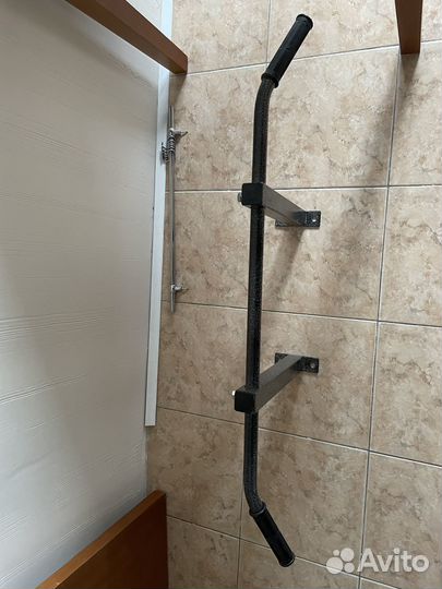 Турник потолочный