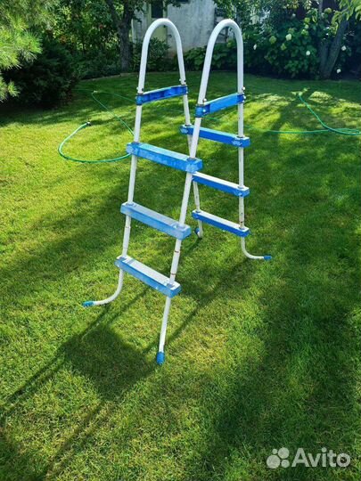Лестница для бассейна