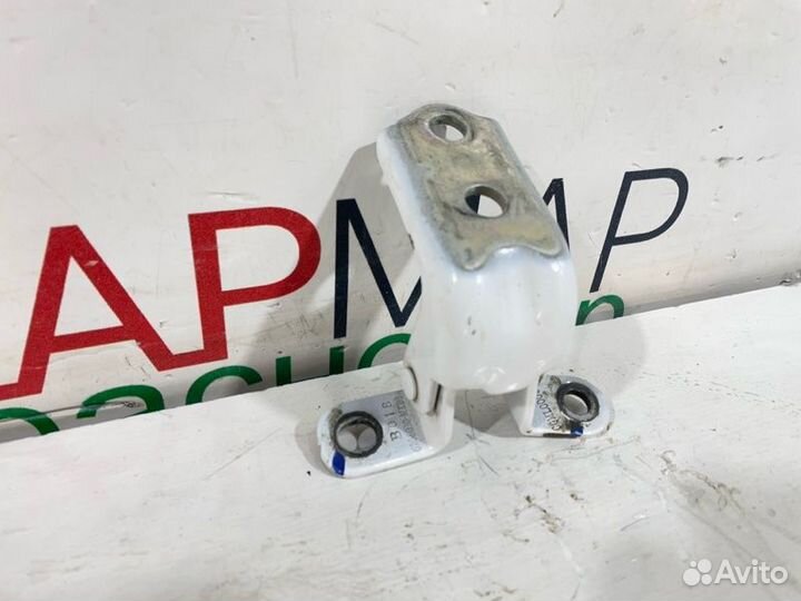 Петля двери верхняя передняя правая Changan Cs55