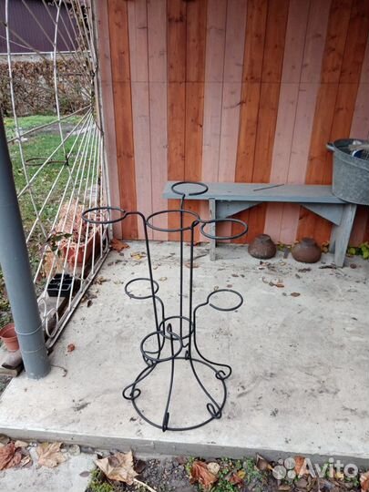 Подставки для цветов вазон