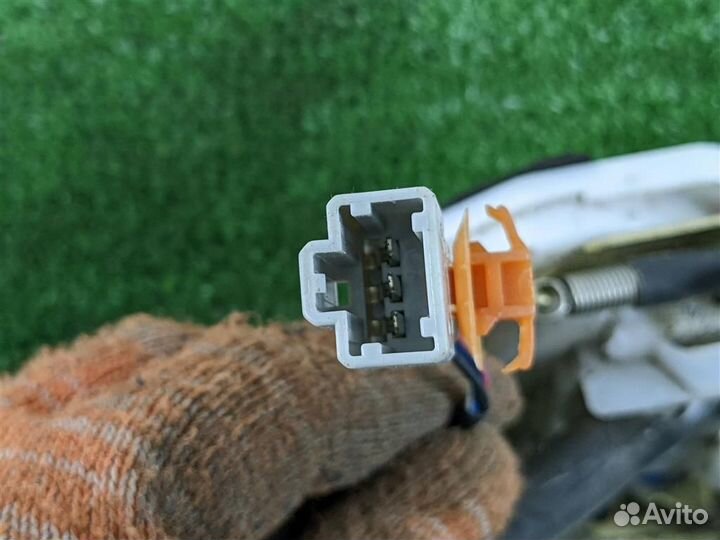 Замок двери передней левой Honda CR-V 1 (RD3) 2001