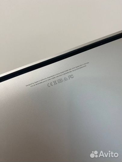 Macbook pro 13 2018 256gb 8 RAM