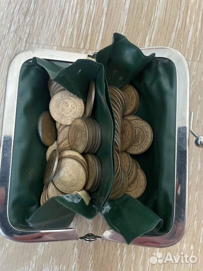 Жетоны московского метро с кошельком