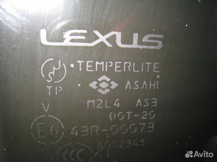 Стекло заднее правое Lexus RX300 (MCU35) 2004