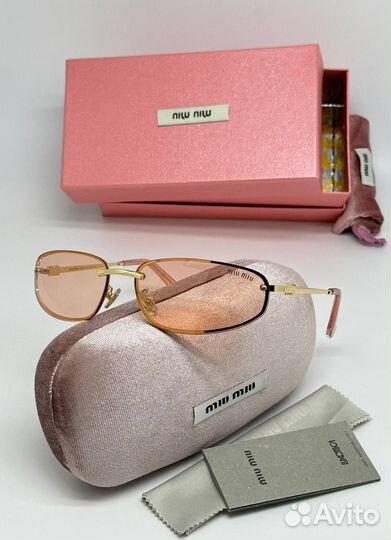Солнцезащитные очки miu miu