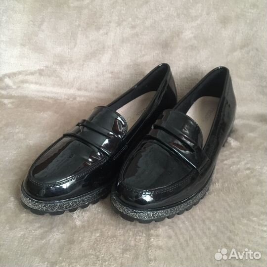 Лоферы женские 38