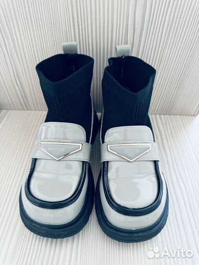 Продам ботинки для девочки