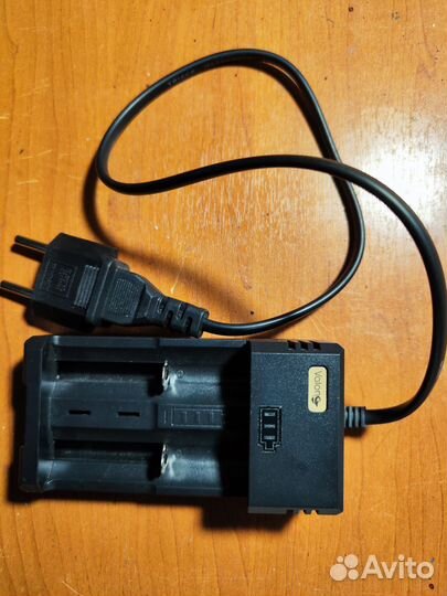 Зарядное устройство для аккумуляторов 18650