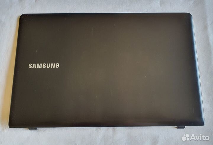 Детали корпуса ноутбука Samsung np350e5c