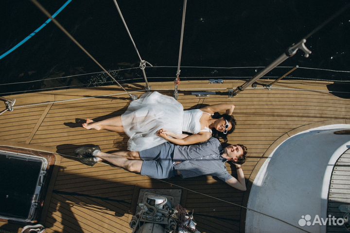 Закатная прогулка на парусной яхте