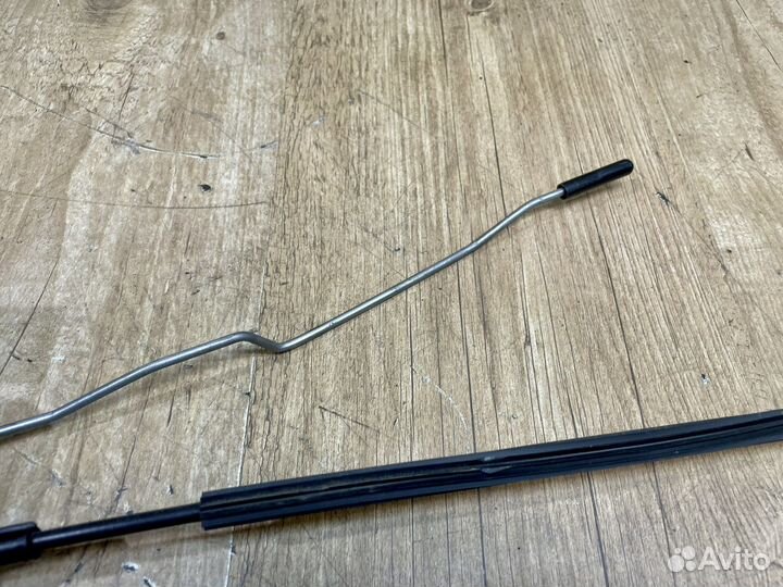 Замок двери передний правый Opel Insignia 08-17г