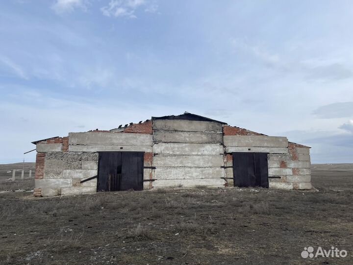 Здание 1800мкв под разбор
