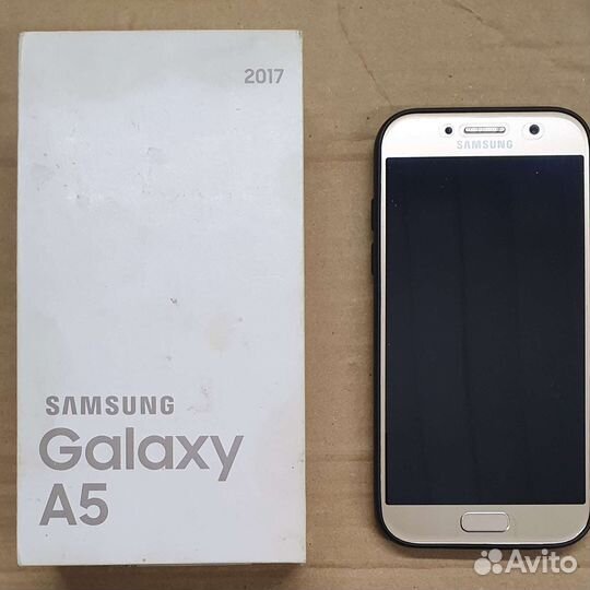 Телефон Samsung galaxy a5 2017