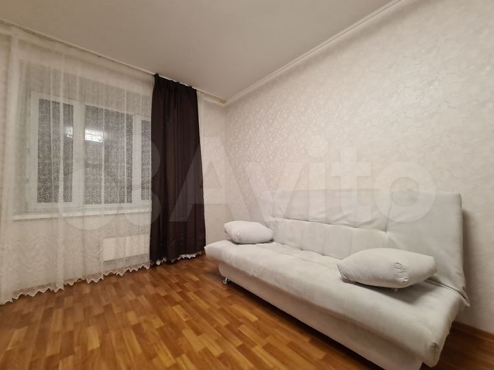 2-к. квартира, 65 м², 4/9 эт.