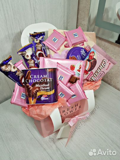 Букет из конфет / сладкий подарок/ киндеры