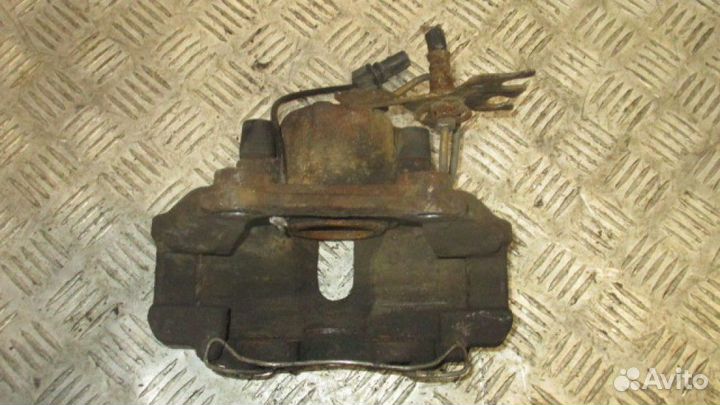 Суппорт передний левый Audi A6 C5