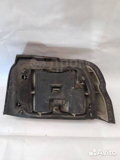 Фонарь задний левый Ford Escort