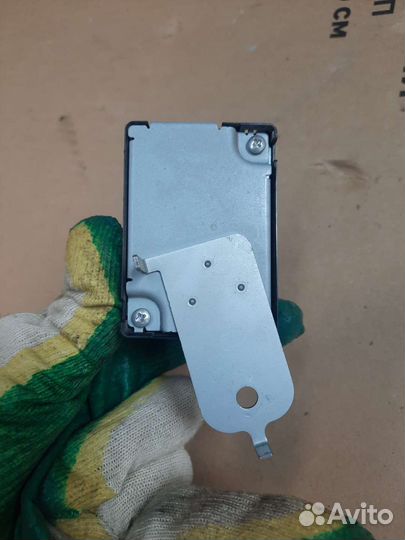 Блок управления центральным замком Toyota Rav4 40