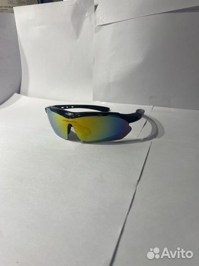 Очки Oakley