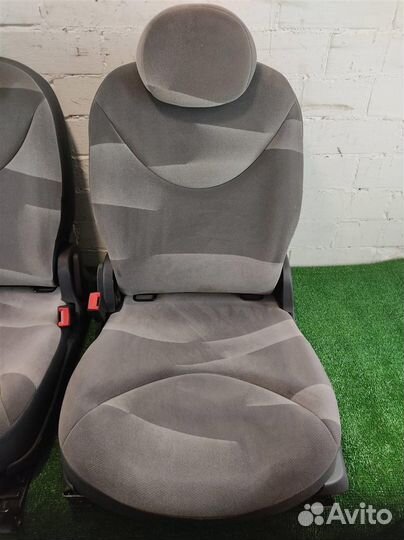 Сиденья задние комплект Citroen C2 2007