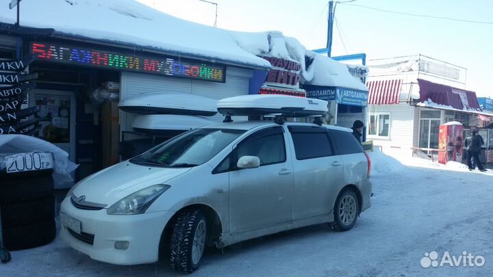 Багажный бокс на Тойоту Виш 