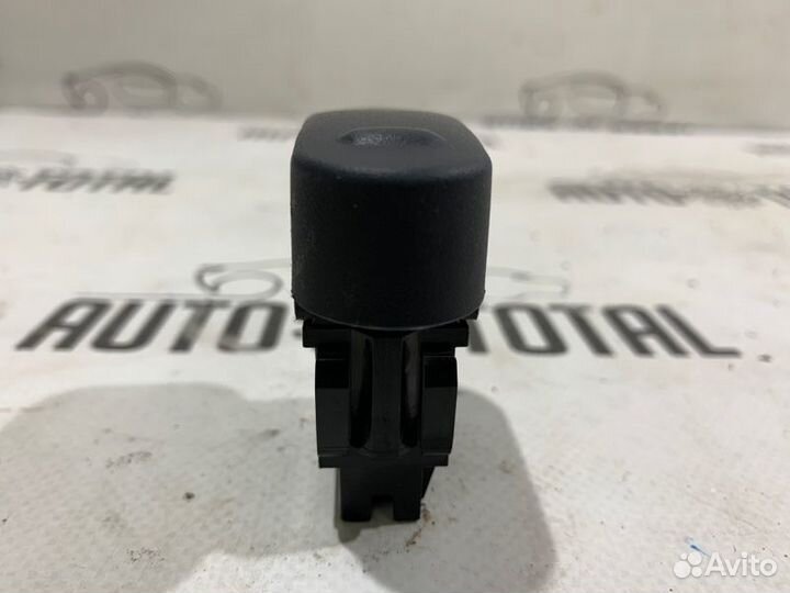 Кнопка обогрева стекла Renault Symbol K7JA700 2005