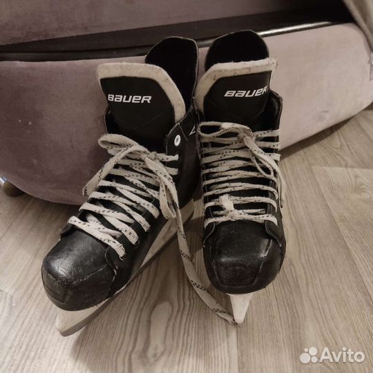 Хоккейные коньки bauer