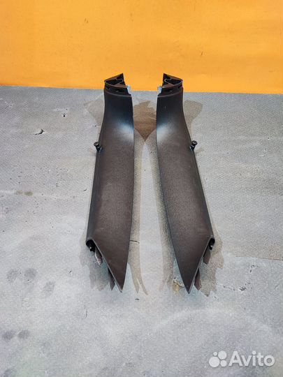 Обшивка двери багажника Volkswagen Tiguan 5N1