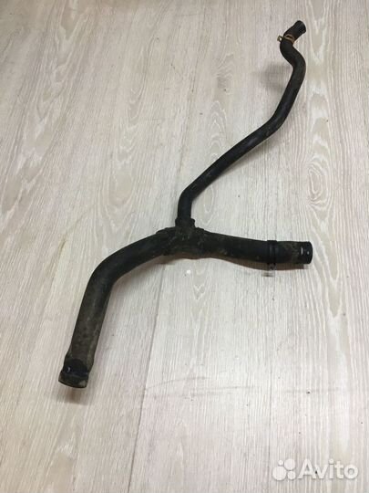 Патрубок радиатора охлаждения двс Renault symbol