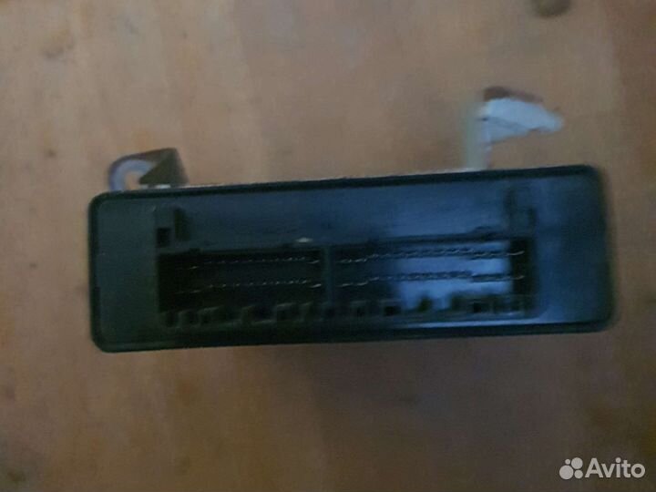 Блок управления кпп Mitsubishi Outlander 8631A084