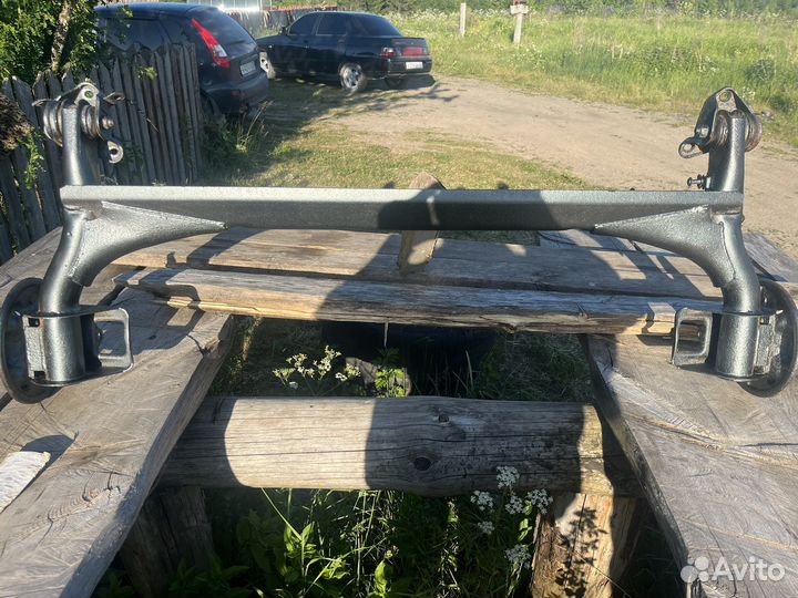 Запчасти на priora 1