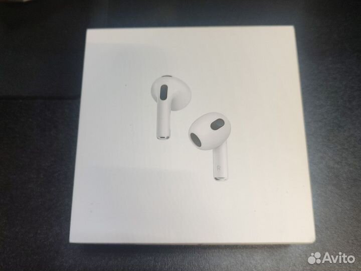 Беспроводные наушники Apple AirPods 3, белый