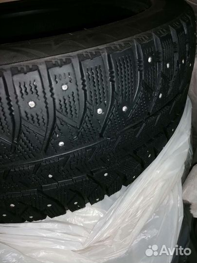 Bridgestone Ice Cruiser 7000 255/45 R18 T