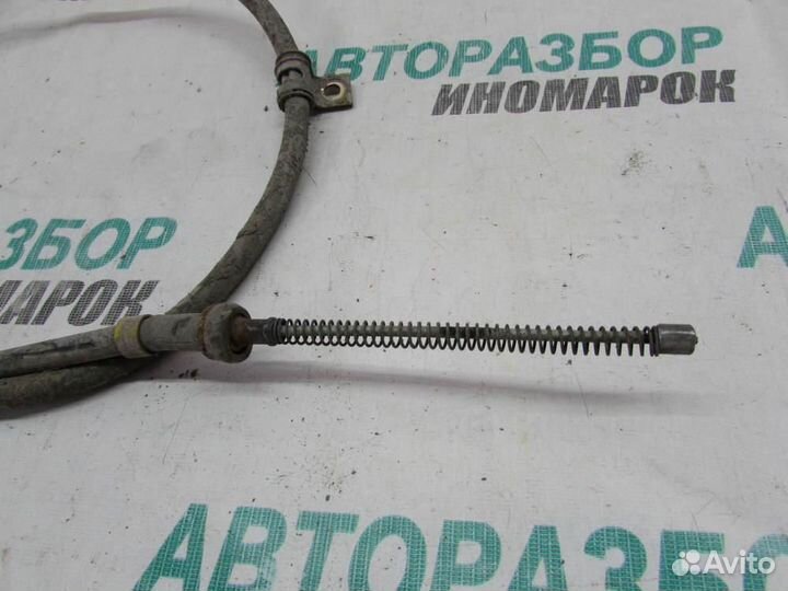 Трос стояночного тормоза правый для Mitsubishi Col