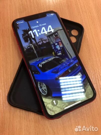 Телефон iPhone 11