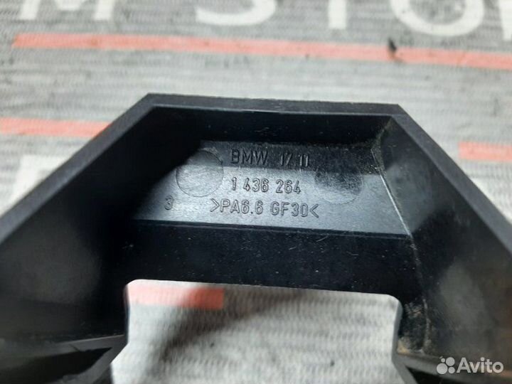 Крепление радиатора правое Bmw 3-Series E46