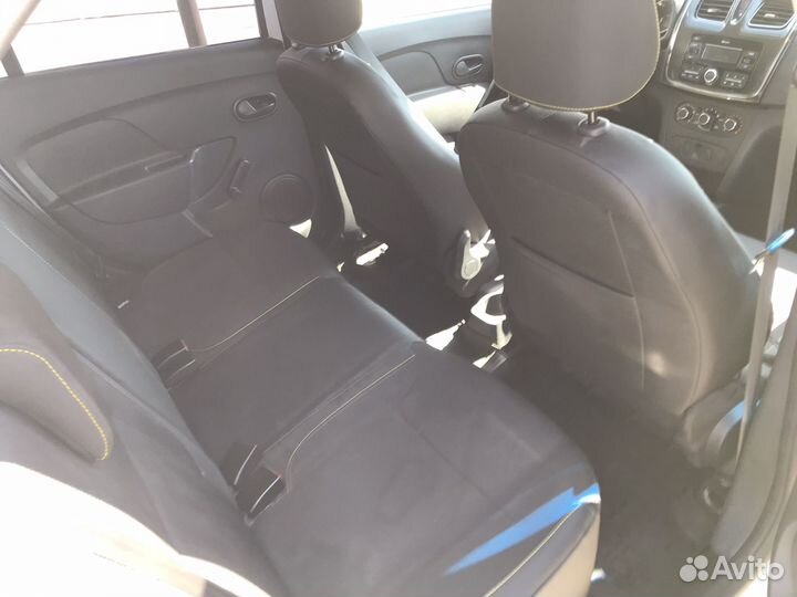 Renault Logan Stepway 1.6 МТ, 2022, 47 500 км