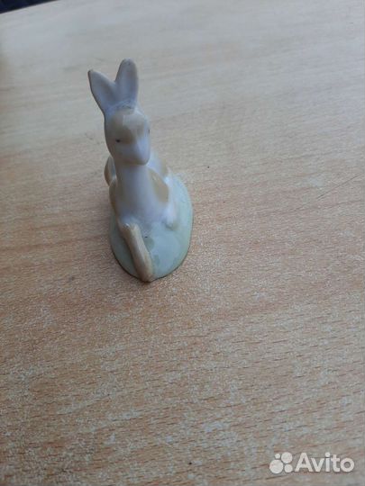 Статуэтка олененок,фарфоровый