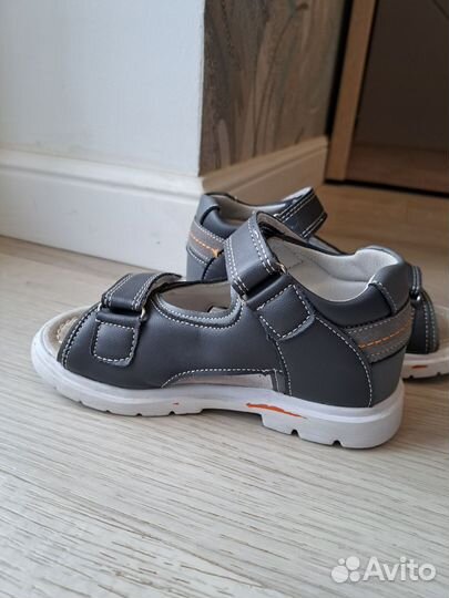 Сандалии для мальчика 27р